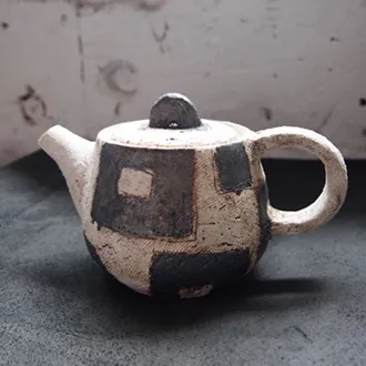 maruzu works 足達 禎子